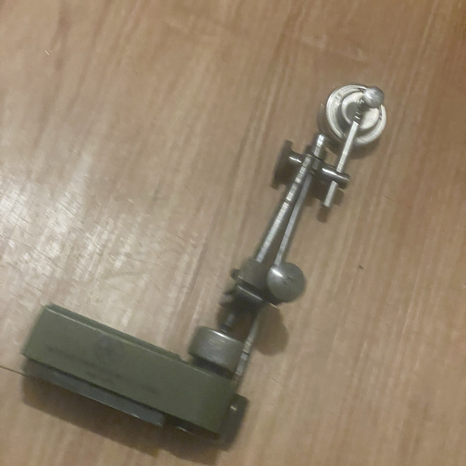 Mitutoyo Magnetic Stand Holder with Starrett 196 Dial Indicator Machinist Tools