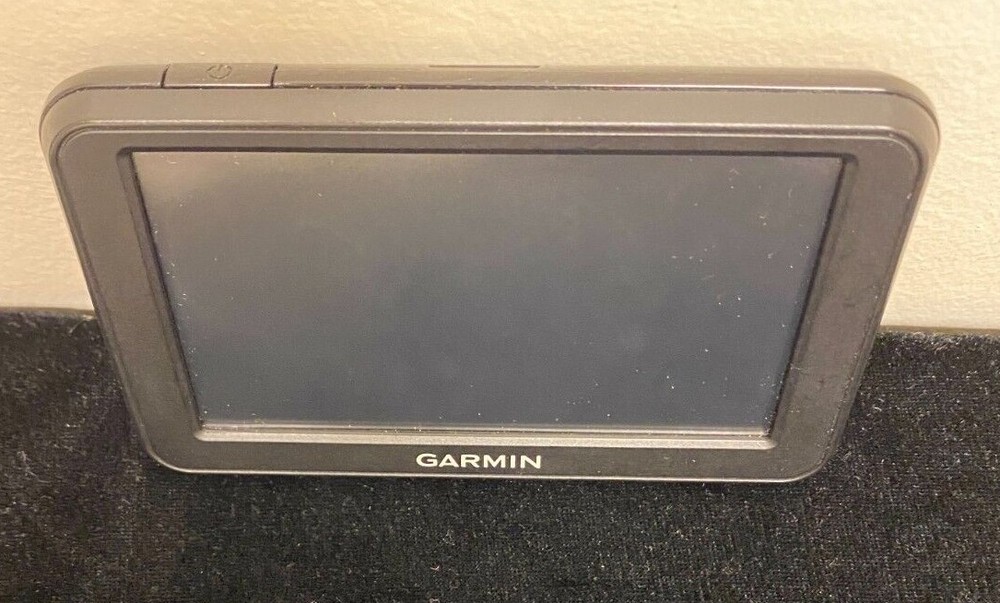 GARMIN NUVI 40 Portable GPS Navigator BUNDLE