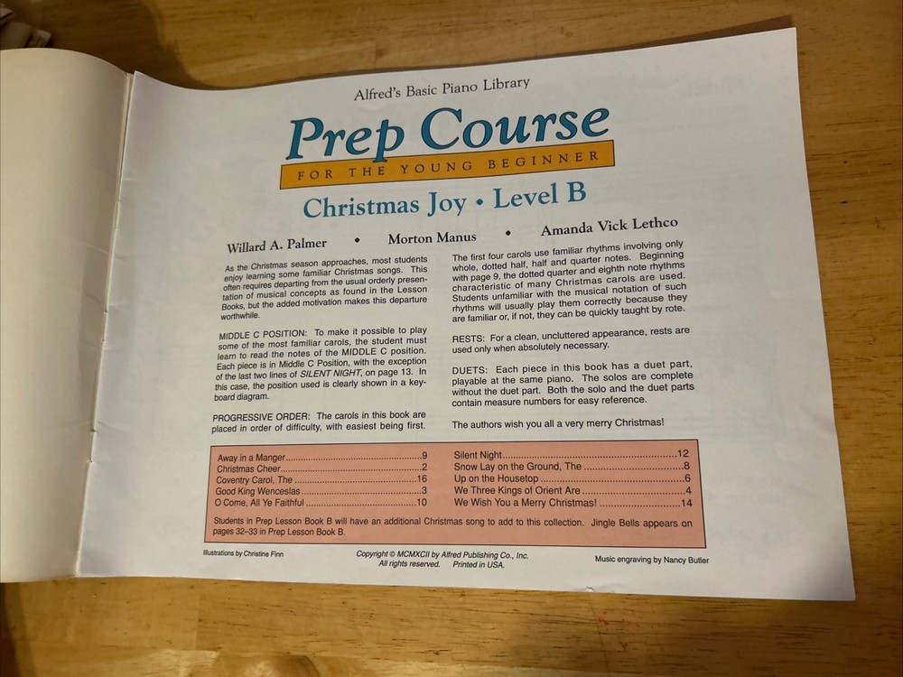 Alfred’s Basic Piano Library Level B: Christmas Joy
