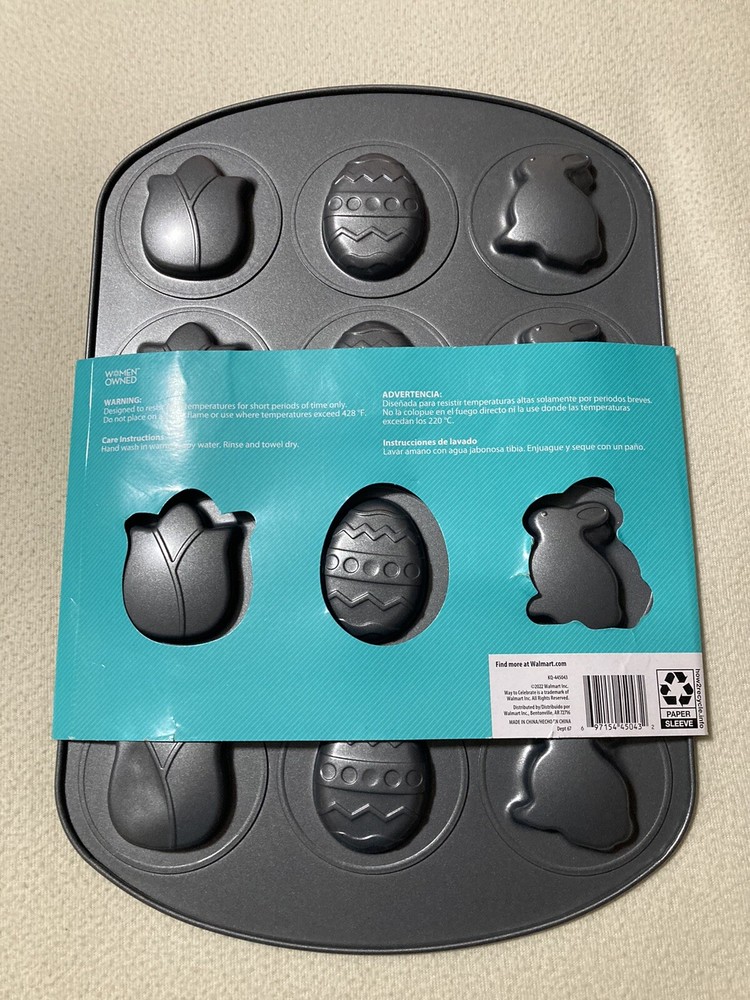 TWO DIFFERENT PATTERNWay To Celebrate! Easter Cookie Pan - New - FREE SHIPPING