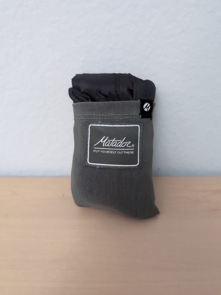 Matador Pocket Blanket