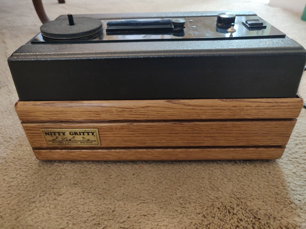 Nitty Gritty Model 2.5Fi Mk2 - Solid Oak Vinyl Record Cleaning System