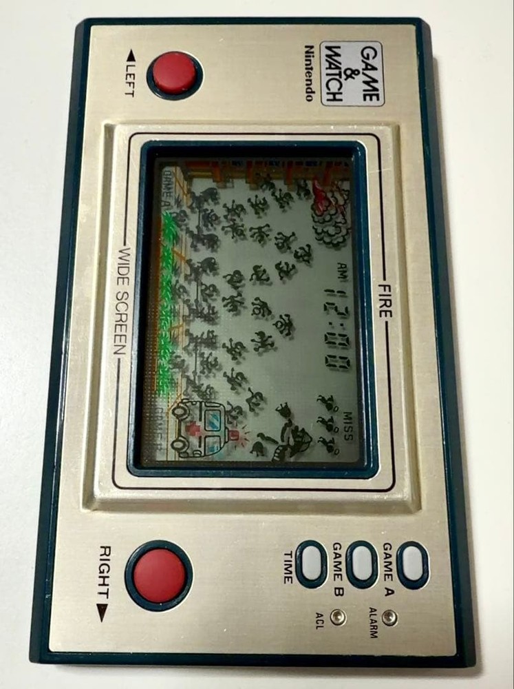 Game & Watch Fire Widescreen Edition