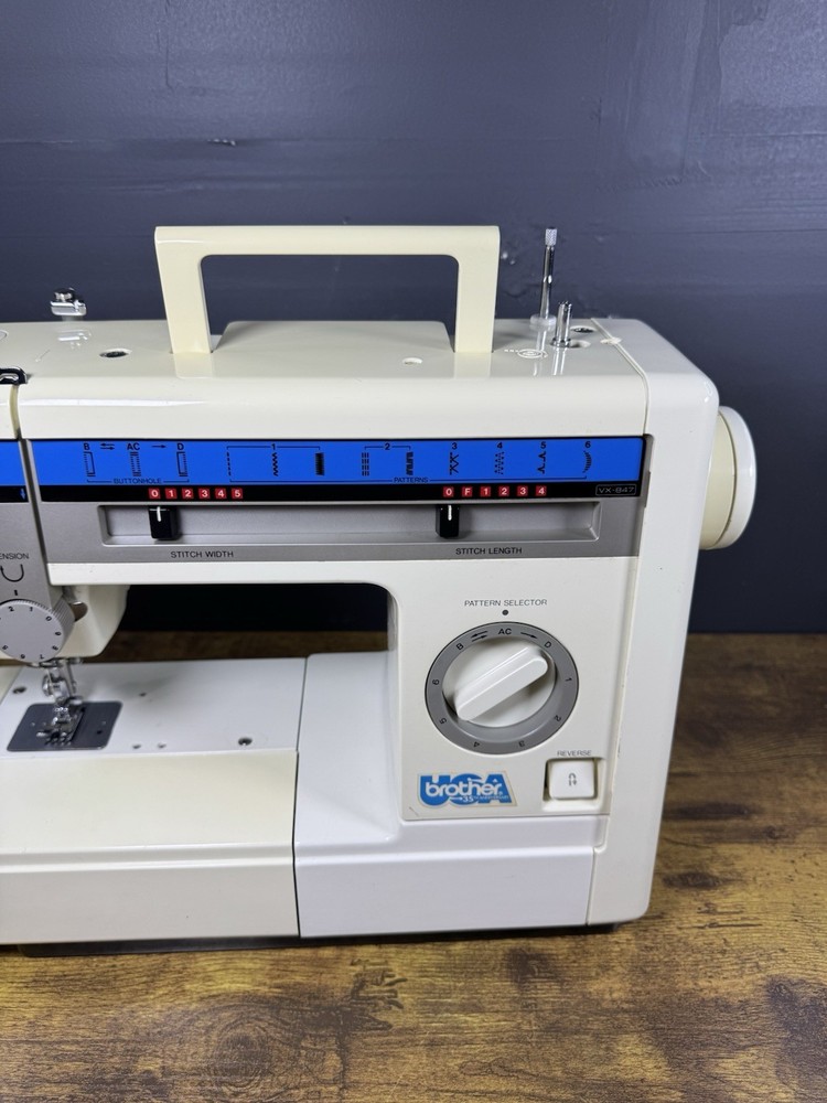 Brother Sewing Machine VX-847 With Pedal - Tested Works