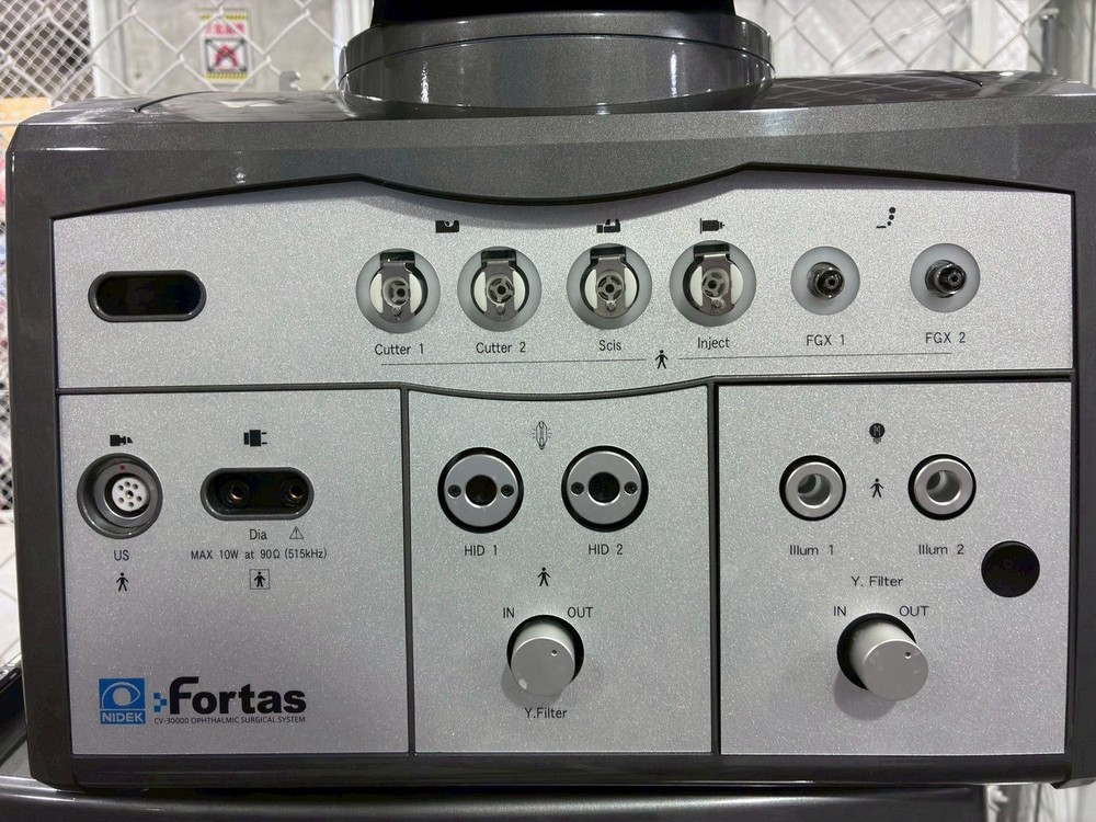 NIDEK Cataract surgery device CV-30000