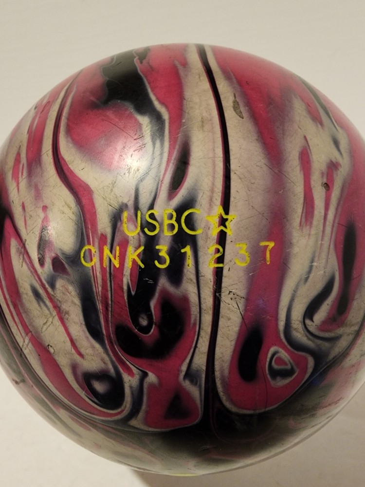 15 Lb Bowling Ball DV8 Decree Solid Turbo Switch Grip ***cracked bridge***
