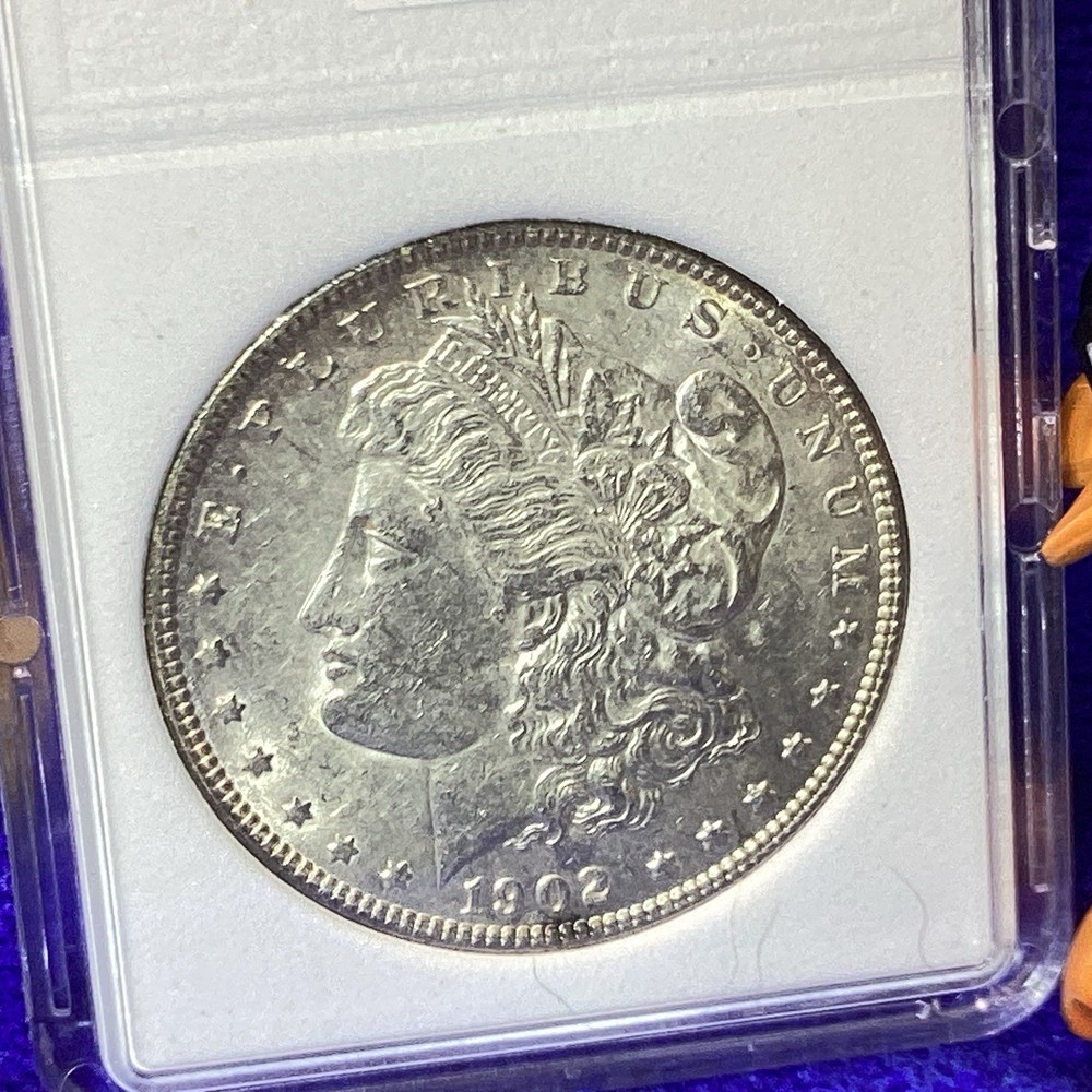 1902 MORGAN SILVER 💰 UNCIRCULATED in BCW SLAB