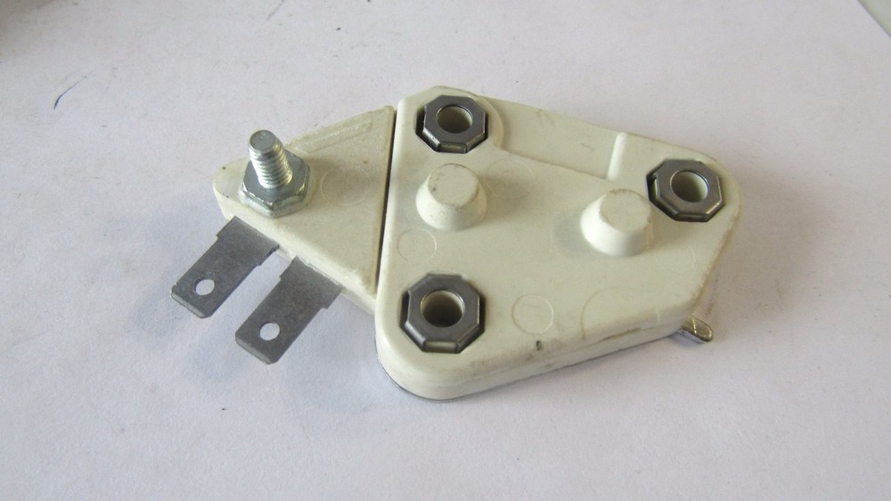 Auto Extra VR144 Voltage Regulator