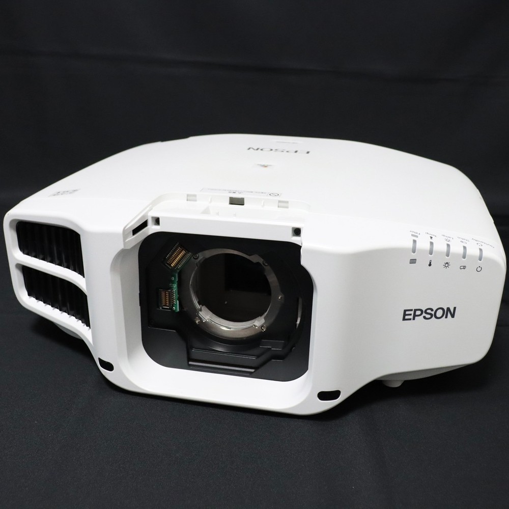 Epson EB-G7800 Projector Ceiling Mount / Remote / Cable Included