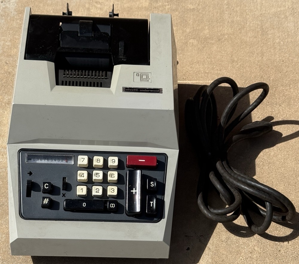 Vintage OLIVETTI IVREA ELECTROSUMMA 2O Adding Machine Electric
