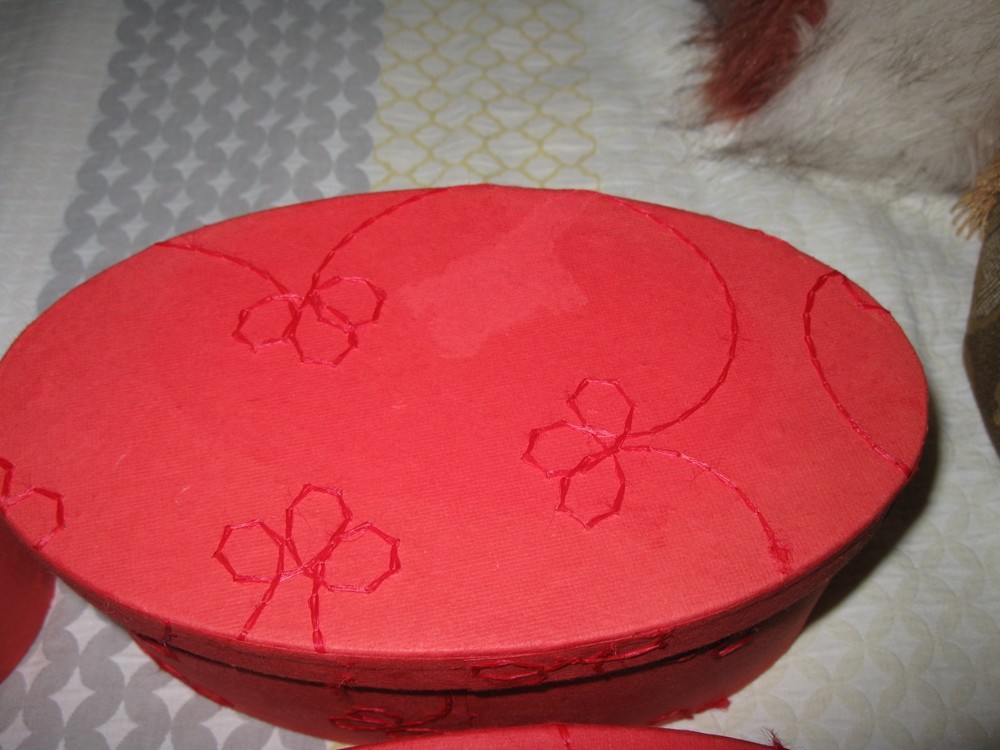 Gift Box Lot red- different sizes 7 items READ