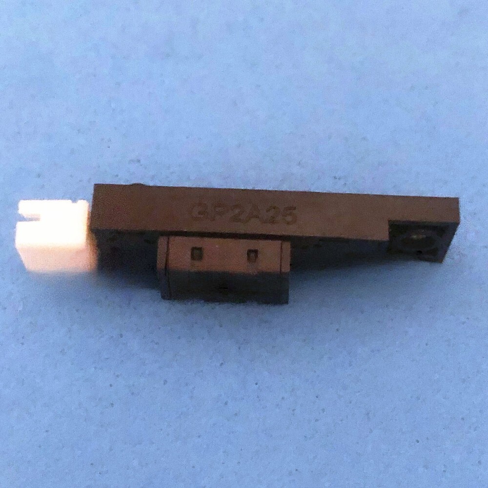 1PCS NEW GP2A25J0000F GP2A25 SMT Reflective Sensor Photointerrupter