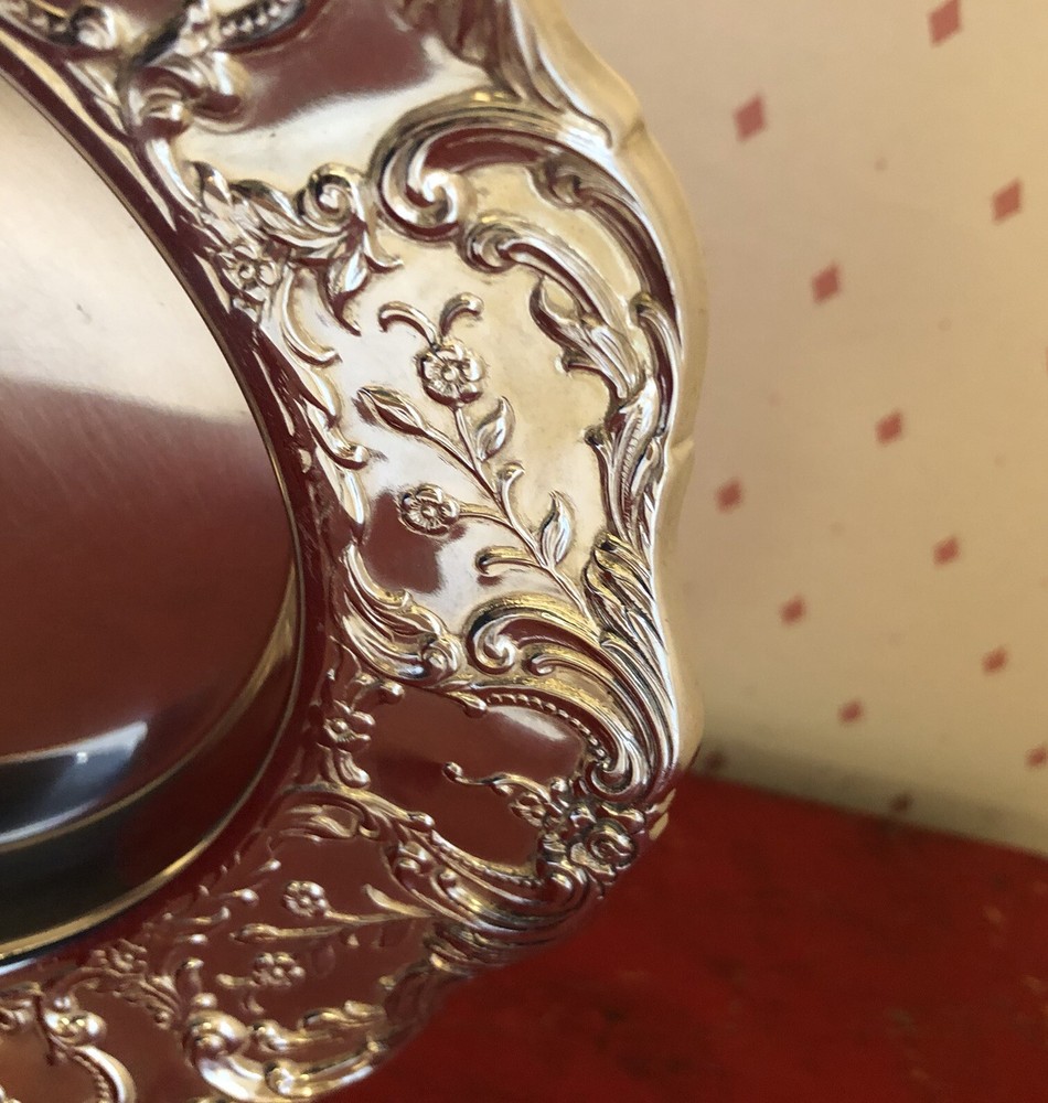 Wallace Grand Victorian Silverplate 1664 Wine Bottle Coaster Holder 8” Round