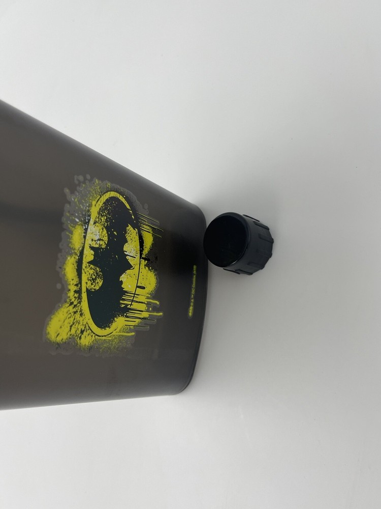 Batman Plastic Flask / Bottle w/Screw Top Lid & Nylon Loop Handle DC Comics