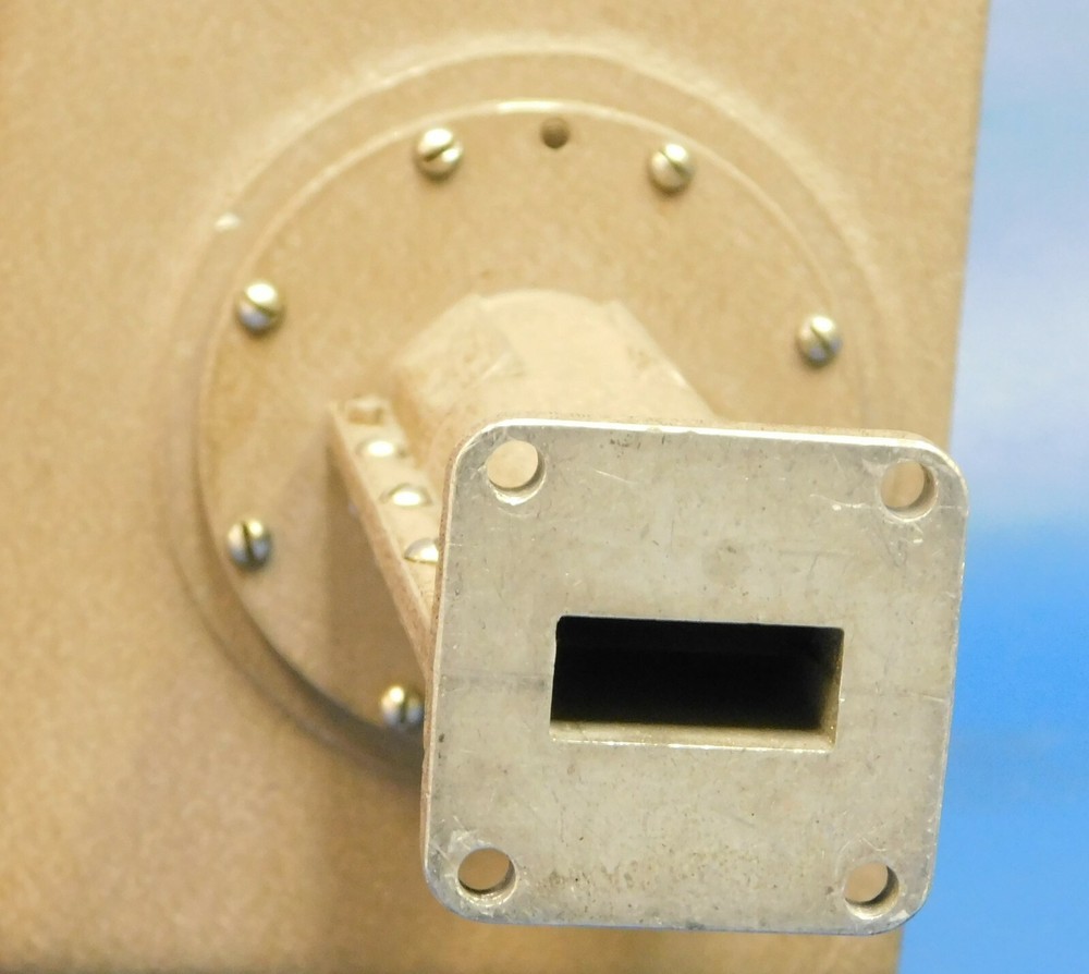 Agilent HP Keysight X382A Waveguide Variable Attenuator 12.4 GHz Untested