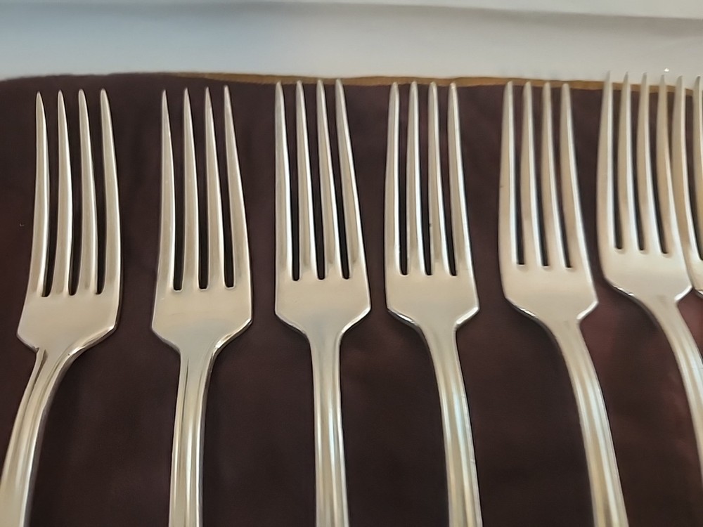 Oneida Community Silver Louis XVI c1911 Silverplate Flatware 12 Dinner Forks