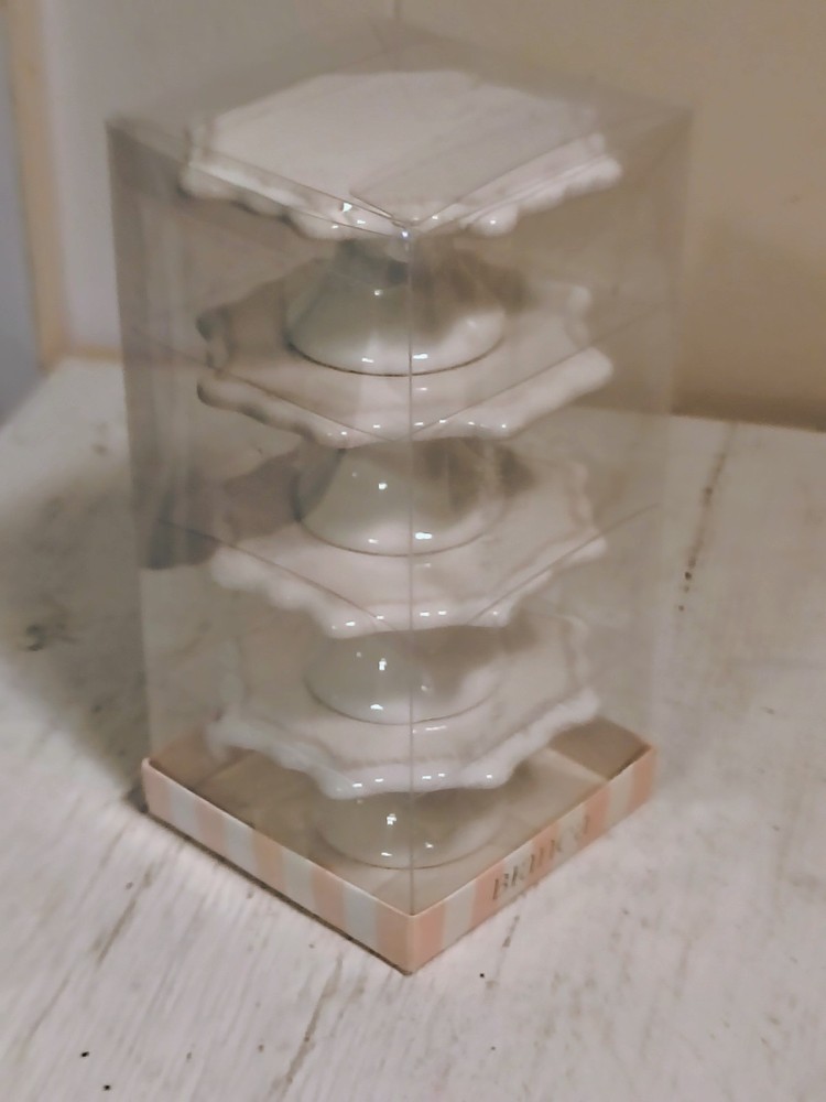 Bianca Pedestal Cup Cake Stands
