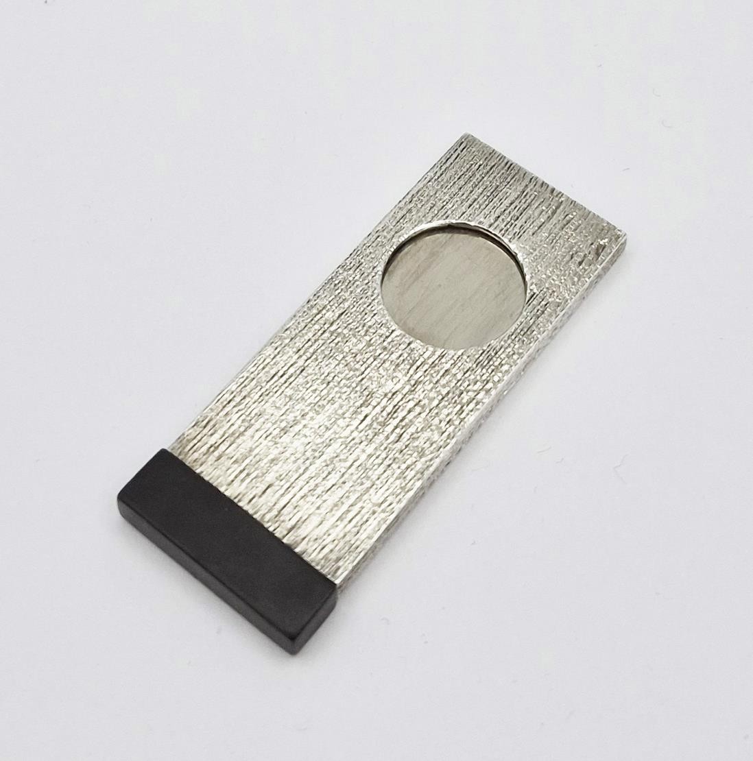 FINE MODERNIST STERLING SILVER CIGAR CUTTER London 1975 CHRISTOPHER LAWRENCE