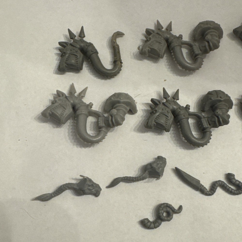 Warhammer Chaos - Mutations, Mutated Arms, Tentacles X 12 - Conversion Bits (13)