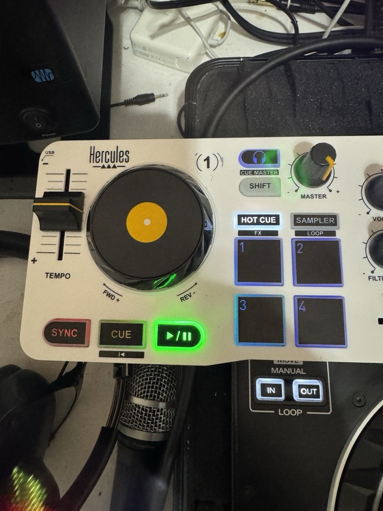 Hercules DJControl Mix Wireless Double Deck Controller - White