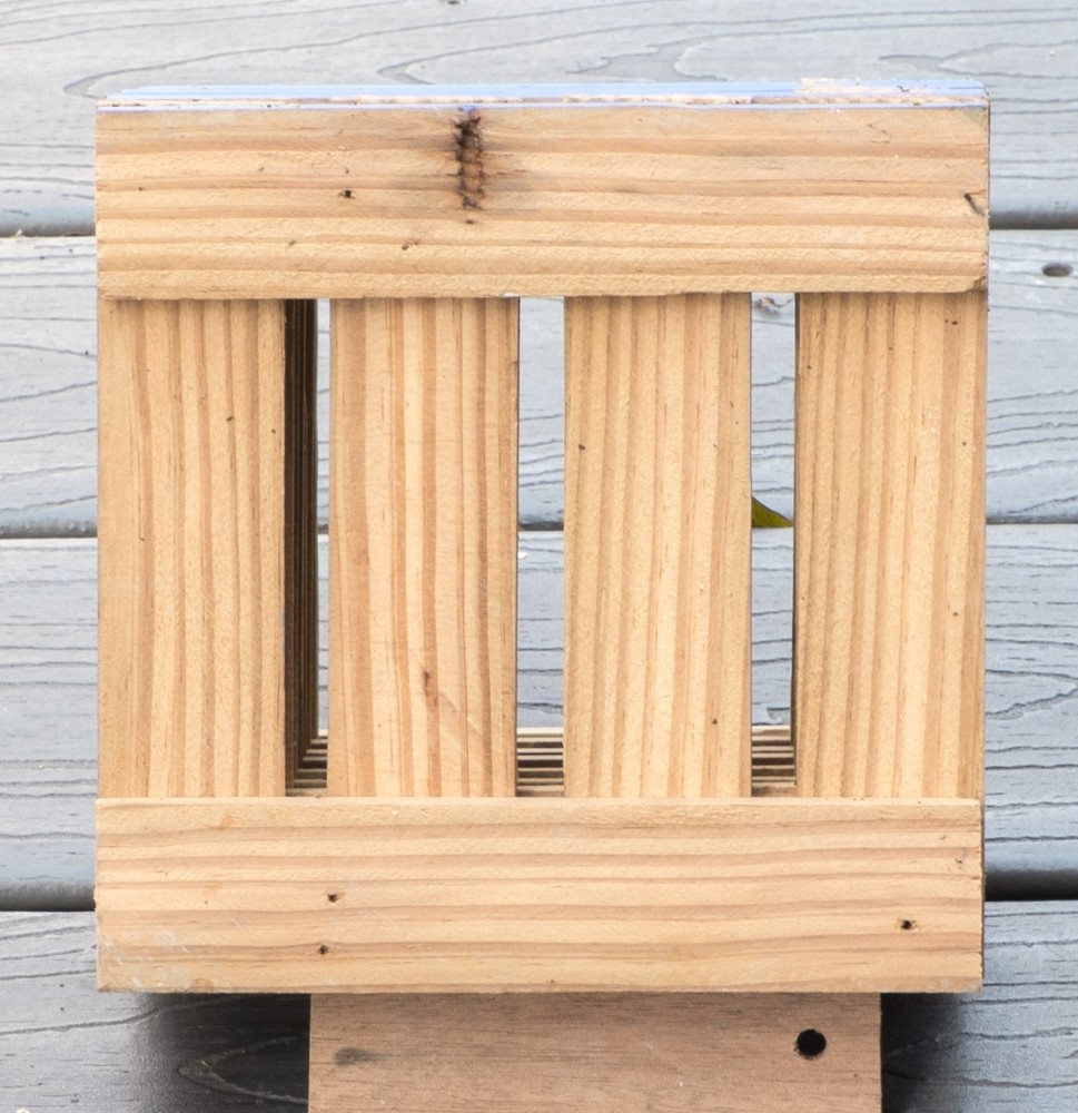 Handmade Rustic Treated Pine Square Hanging Basket - Painted Edges 🌿