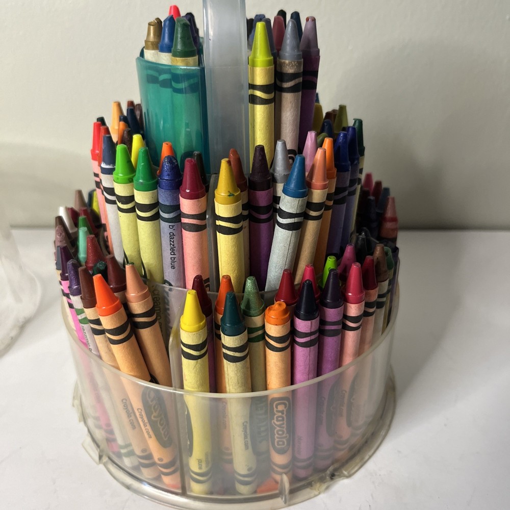 Vtg Crayola Cascading Tower Crayon Pack