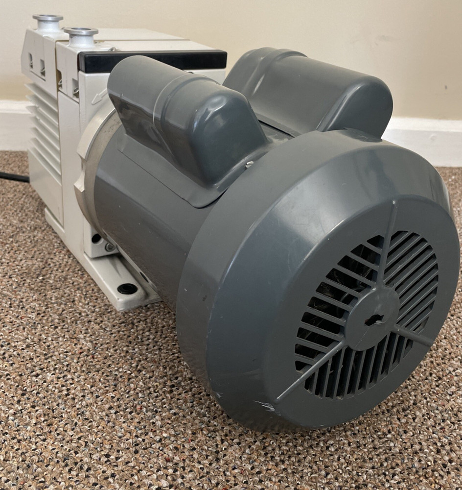 Leybold Trivac S8B Vacuum Pump