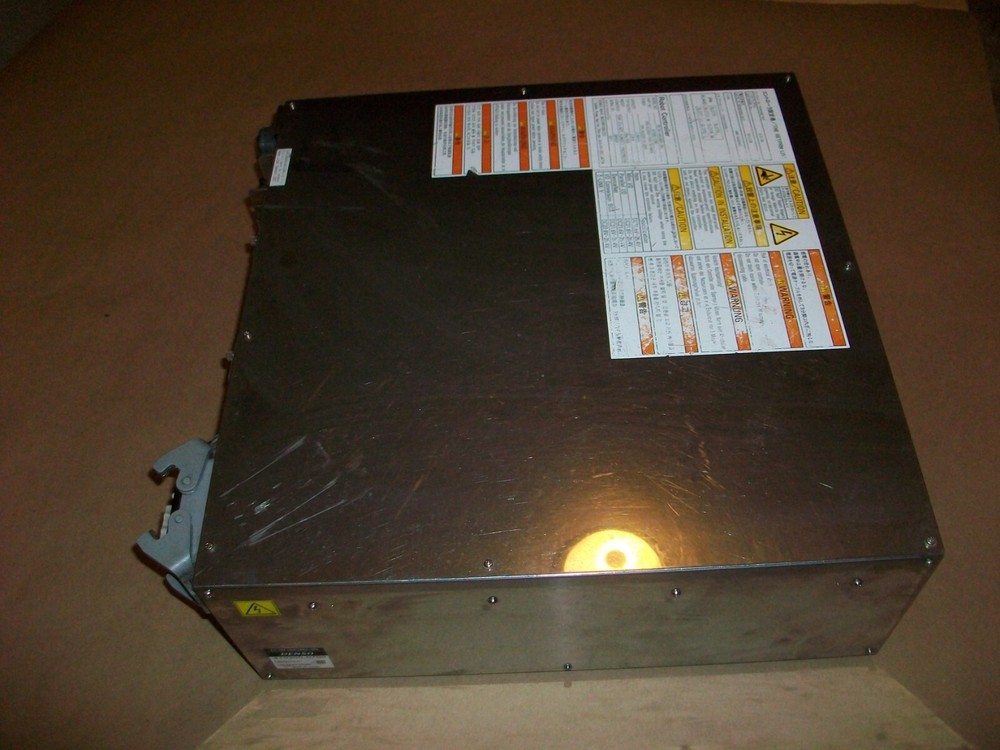 DENSO 410200-0700 ROBOT CONTROLLER RC7M-HMG4BA-BN    USED