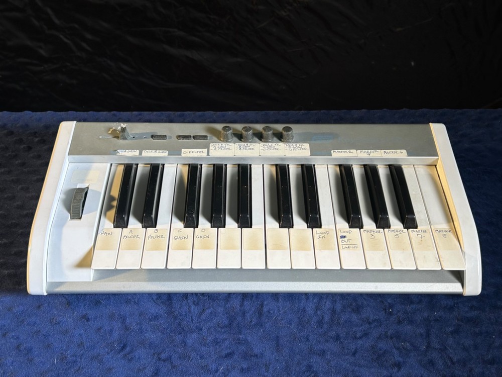 ESI Key Control 25XT Keyboard/Controller (Midi/USB)