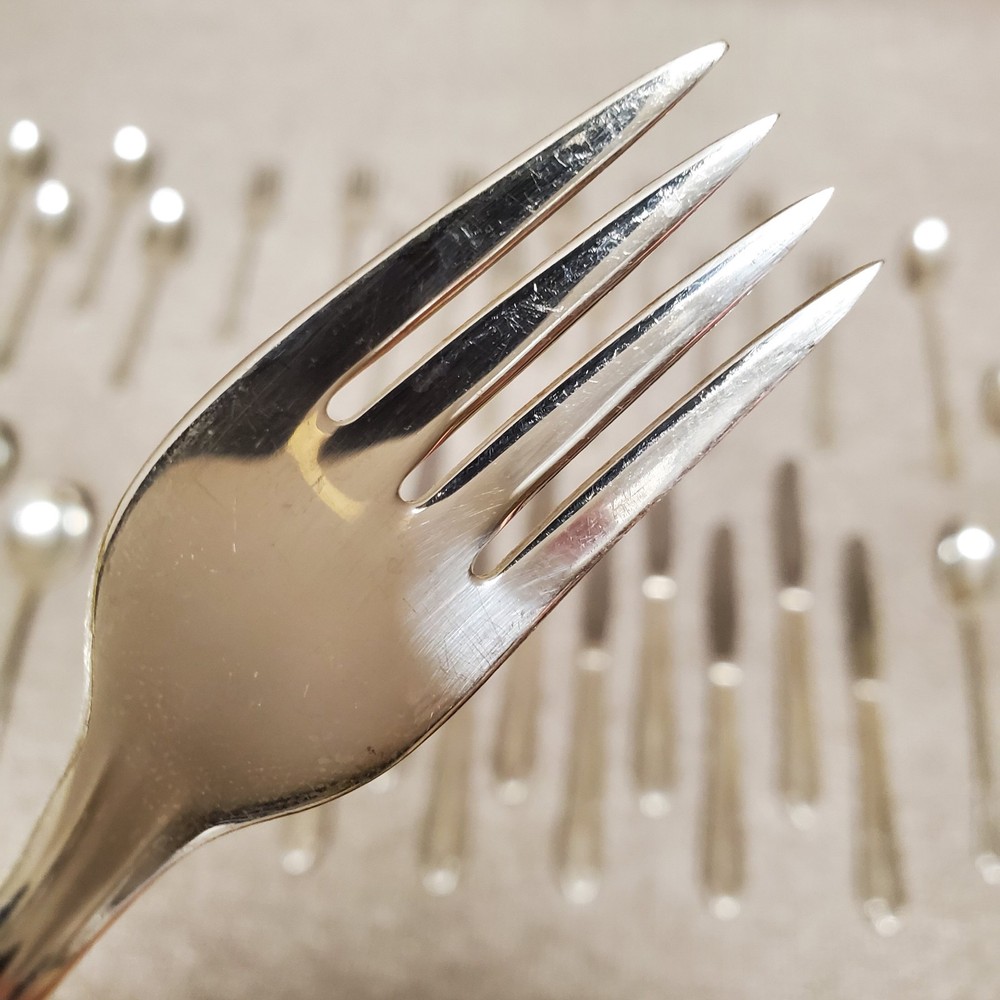 Cunningham Silver Plate Laurel 1934 Silverplate 65 pcs Flatware Silverware