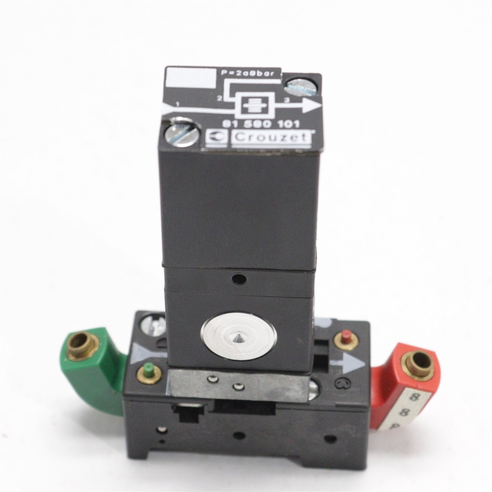 CROUZET PNEUMATIC RELAY MODULE WITH BASE 81-580-101