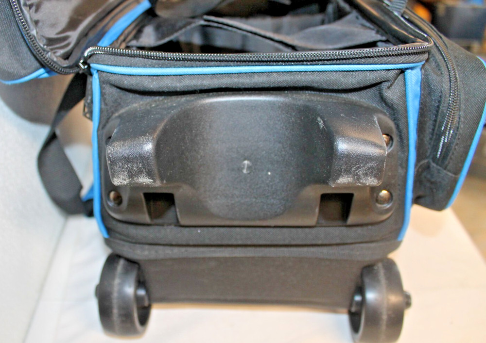 Strikeforce KR Eliminator Double Roller Bowling Bag-Blue 8920-02 (READ)