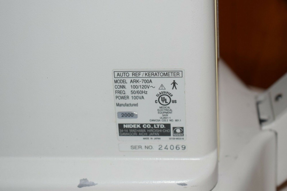 Nidek ARK 700-A autorefractor-not a keratometer