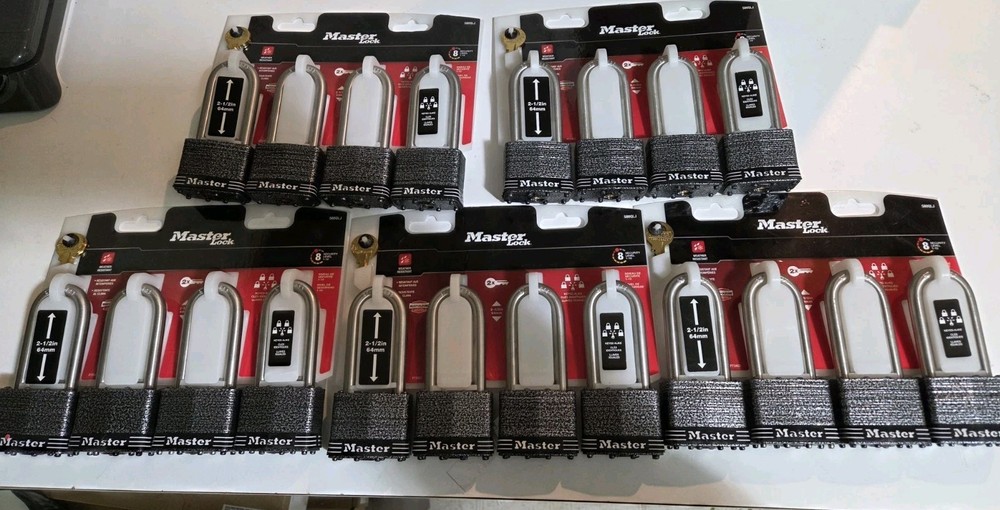 20 PACK Keyed Alike MasterLock Outdoor Security Level 8 Padlocks