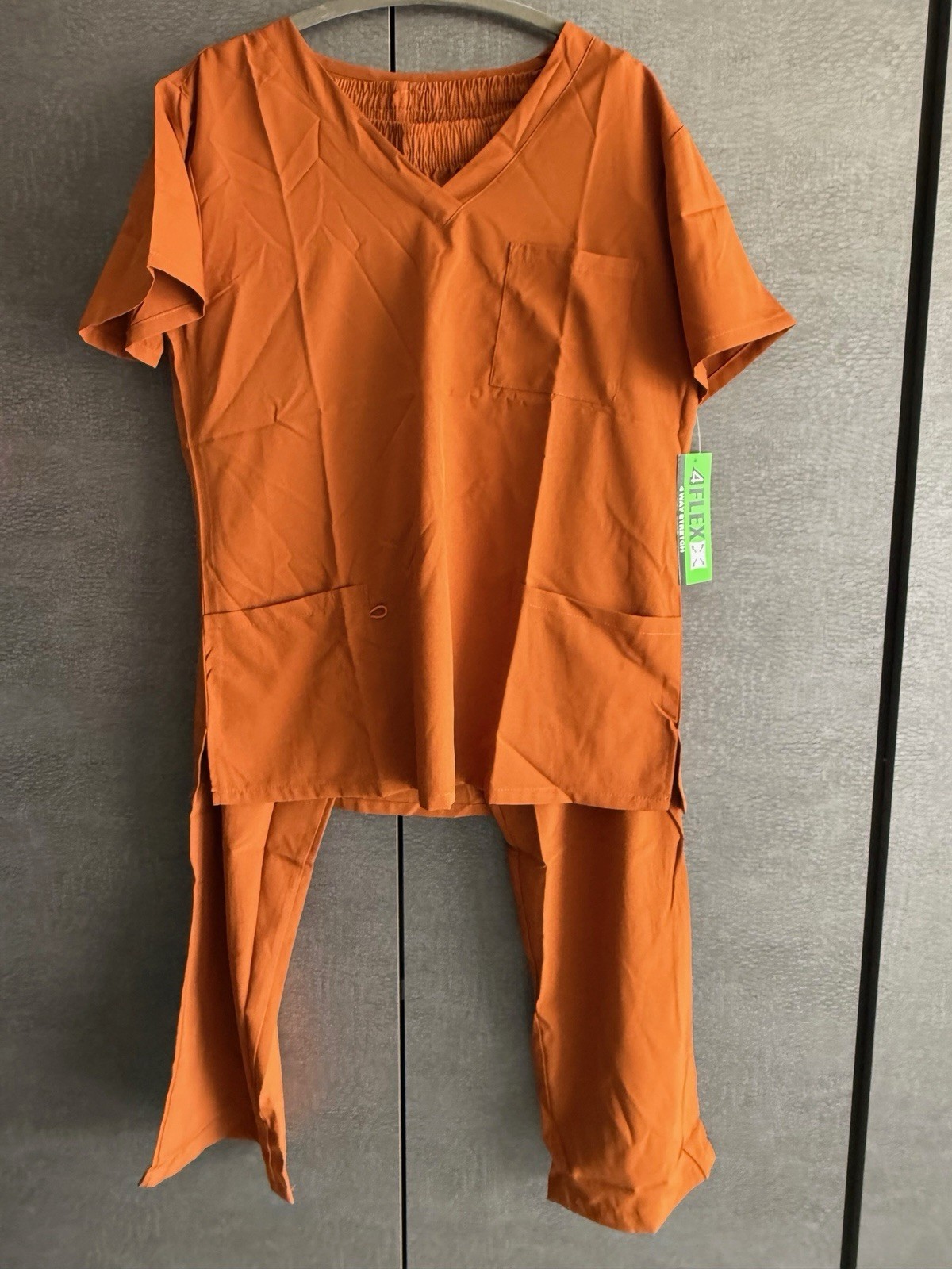 4Flex Scrub Set Size Large in Cinnamon color Top and Pants