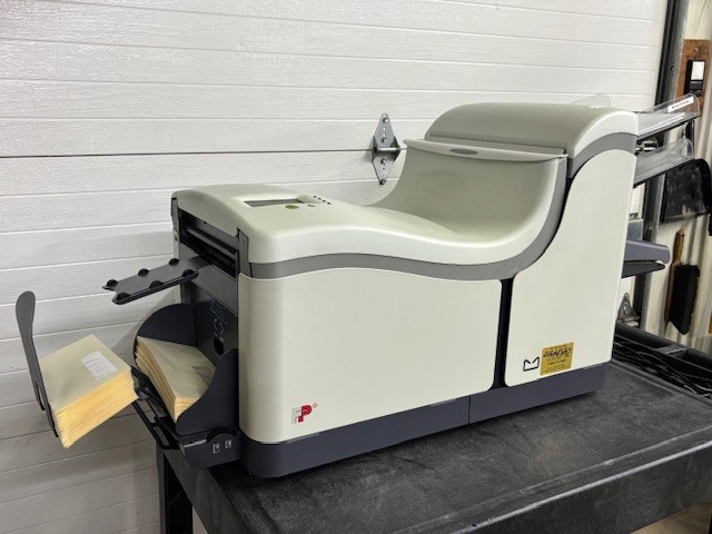 Neopost Inserter