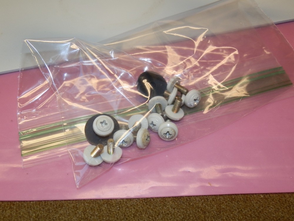 Waters 1525 Binary HPLC Pump Sample Bottle Hilder And Trays