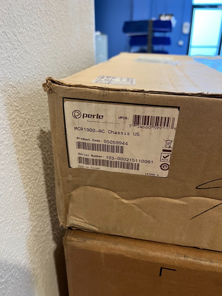 Perle MCR1900-AC Chassis