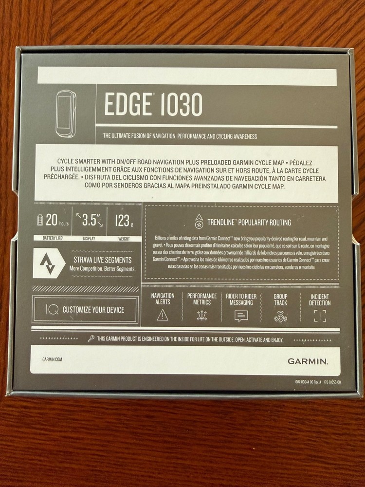 Garmin Edge 1030 Bicycle Computer Bundle - 0100175800