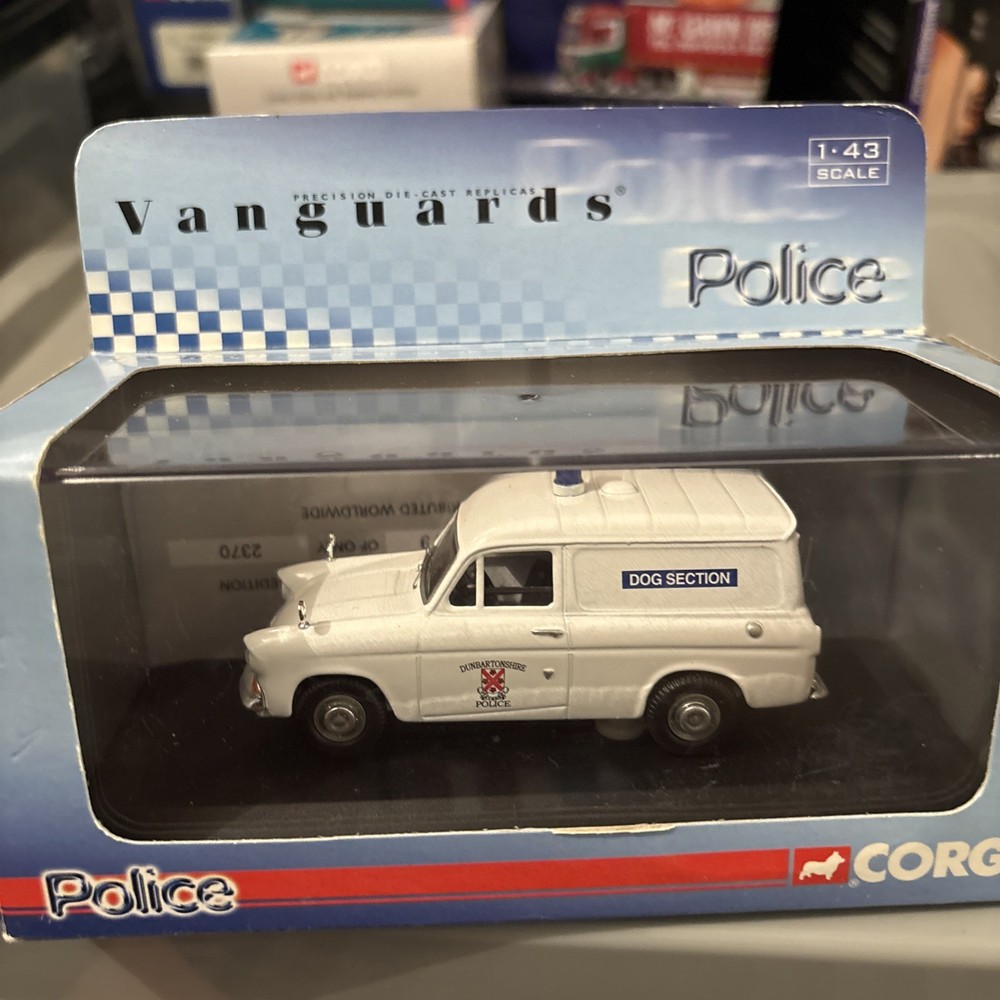 VANGUARDS VA00417 FORD ANGLIA VAN