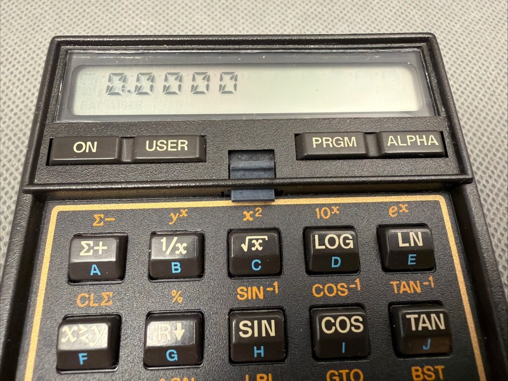 HP-41CX Calculator, Half Nut Version, Excellent Condition