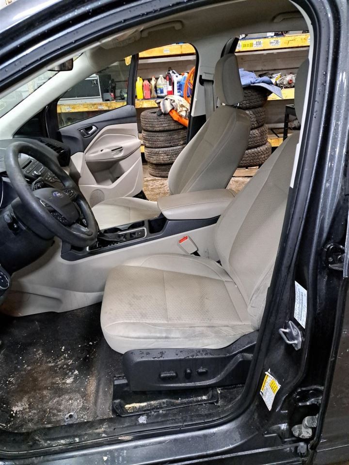 2018 Escape Display Screen Sku#4333447