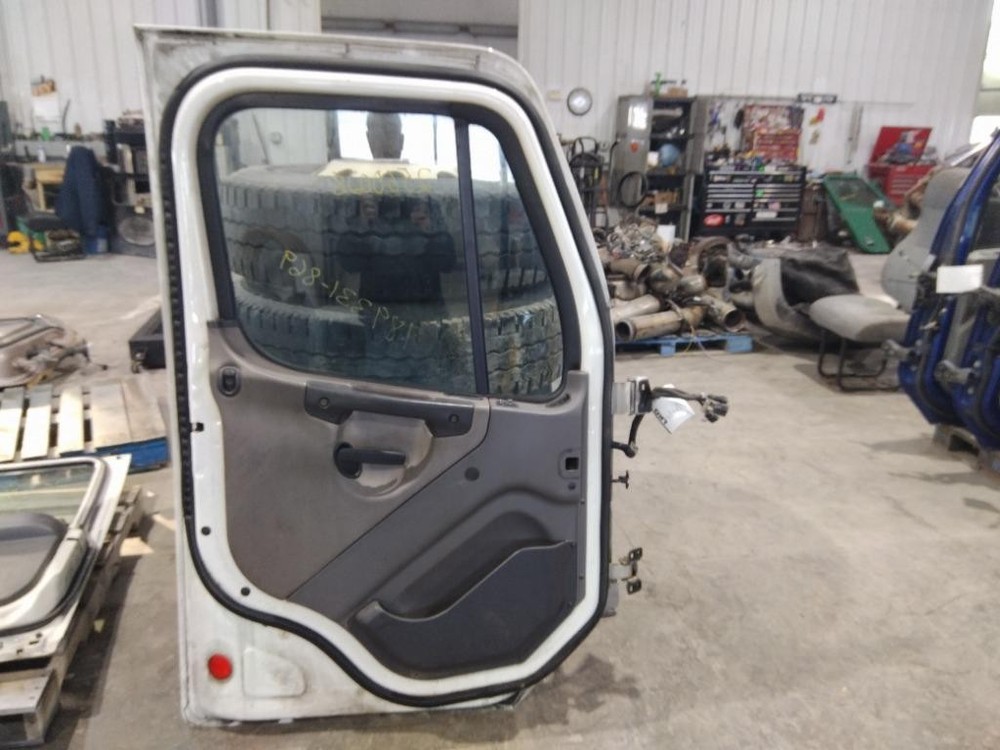 For 2013 FREIGHTLINER M2 106 2002-2014 DOOR ASSEMBLY Left , MN