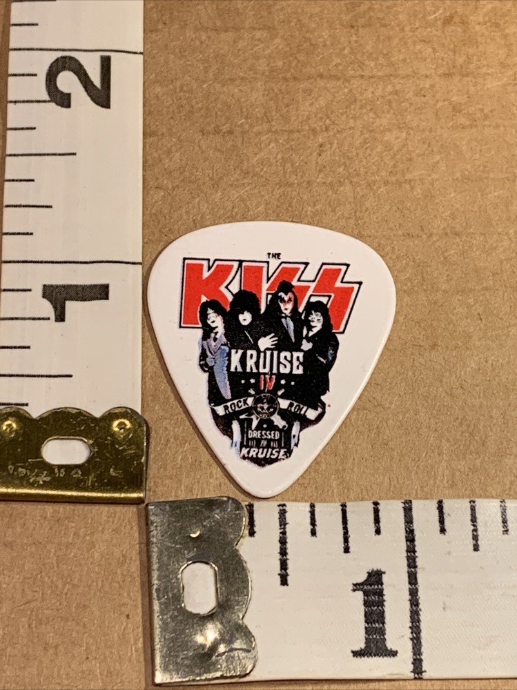 Vintage KISS 2014 Kruise IV Tour Guitar Pick,GENE SIMMONS Guitar Pick KISS Pick