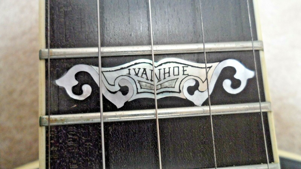 1993 DEERING IVANHOE 5-STRING BANJO with original HSC