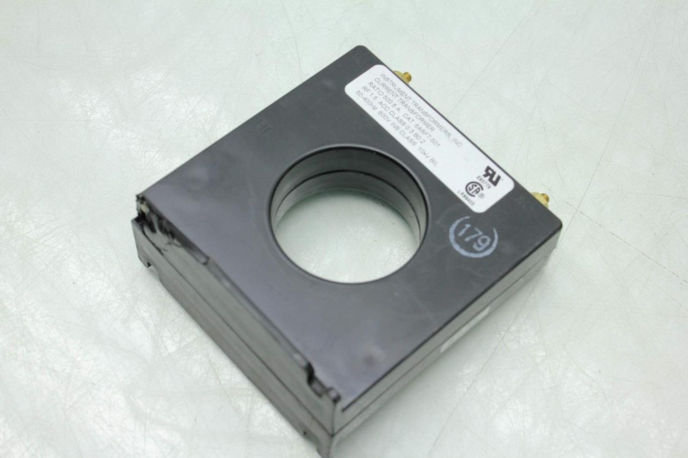 4 Instrument Transformers 6ASFT-501 Current Transformers Ratio: 500:5A