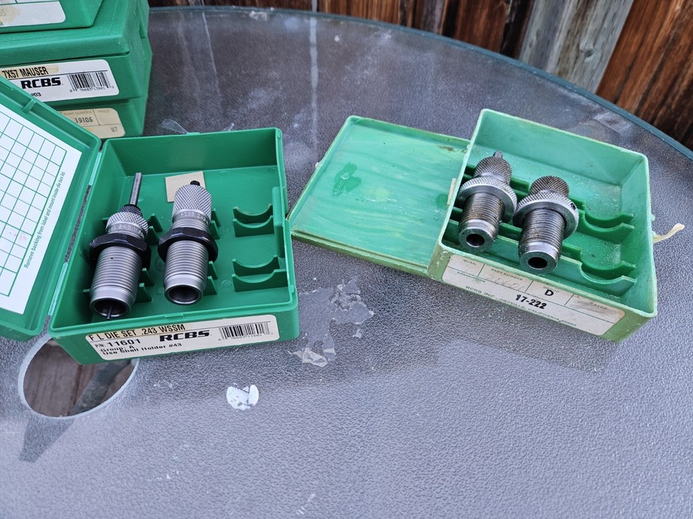 LOT of 8 RCBS Reloading Dies