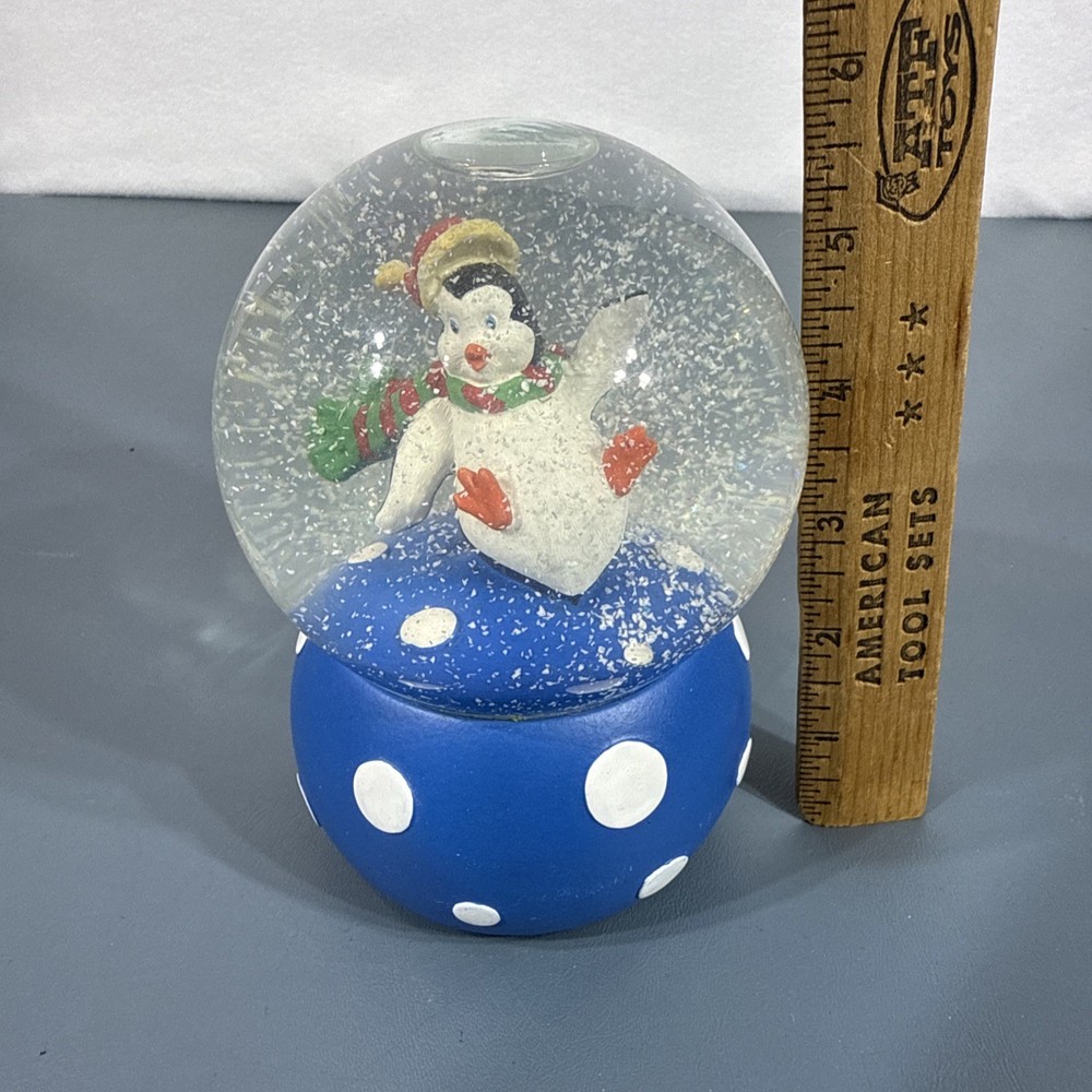 Penguin Snow globe Collectable