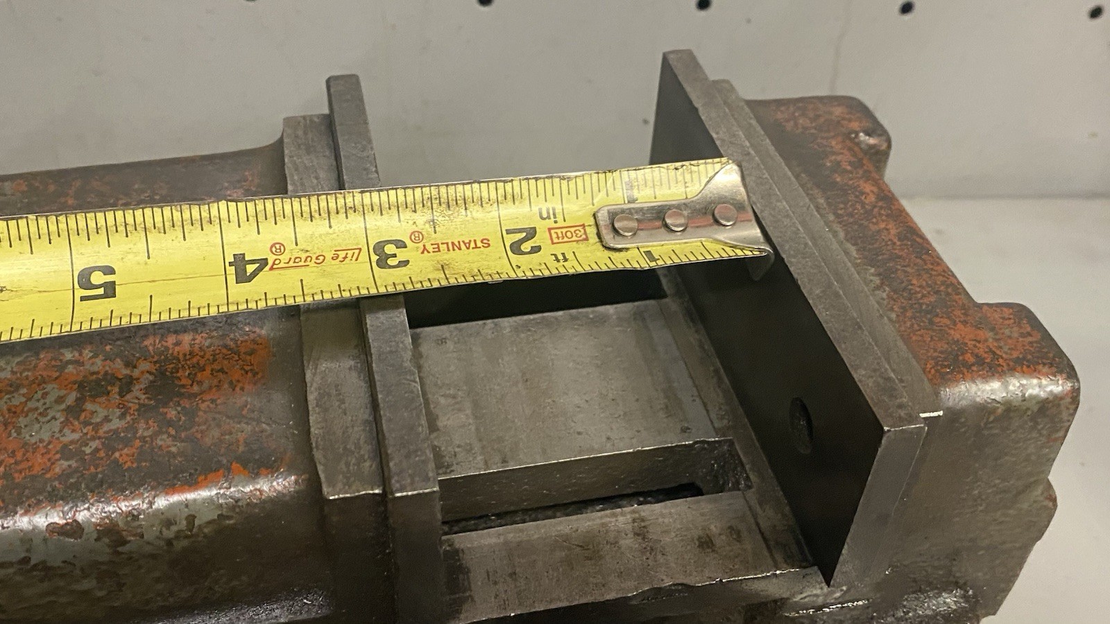 L W CHUCK Milling Machine Vise W/ Swivel Base