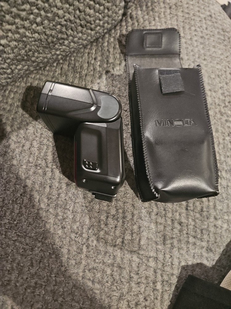 Minolta Program 3500xi Shoe Mount Flash - works great!